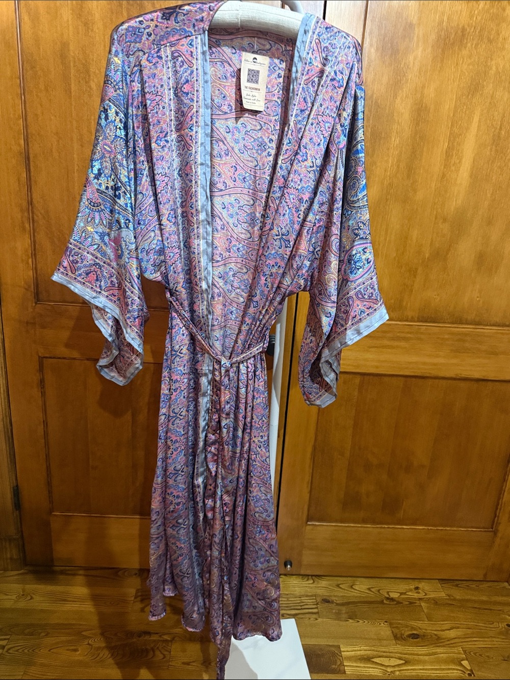 NWT Lightweight silk Paisley Kimono Robe - Pink & Blue one size fits most kimono
